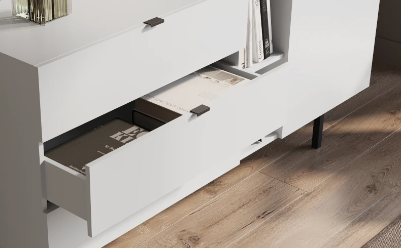 moderne Kommode weiß auf Metallbeinen