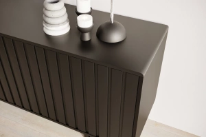 Skandica Vigge Grifflose Kommode Mit Push-To-Open System / Lamellen Effekt / 149 Cm / Schwarz