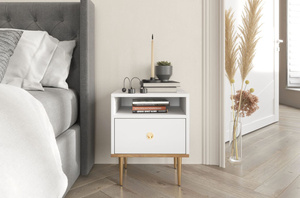  Skandica Harmoni Nachttisch Mit Goldenen Details / 1 Schublade / 1 Offenes Fach / 44 Cm / Eiche / Weiß