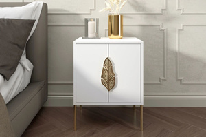 Skandica Merlin Nachttisch, Beistelltisch Mit Goldenen Details / 54 Cm / Weiß