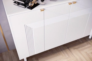 Dancan Yoko Kommode / Tv Schrank / Mit Dekorativen Fronten Und Goldgriffen / 4 Türen / 156 Cm / Weiß